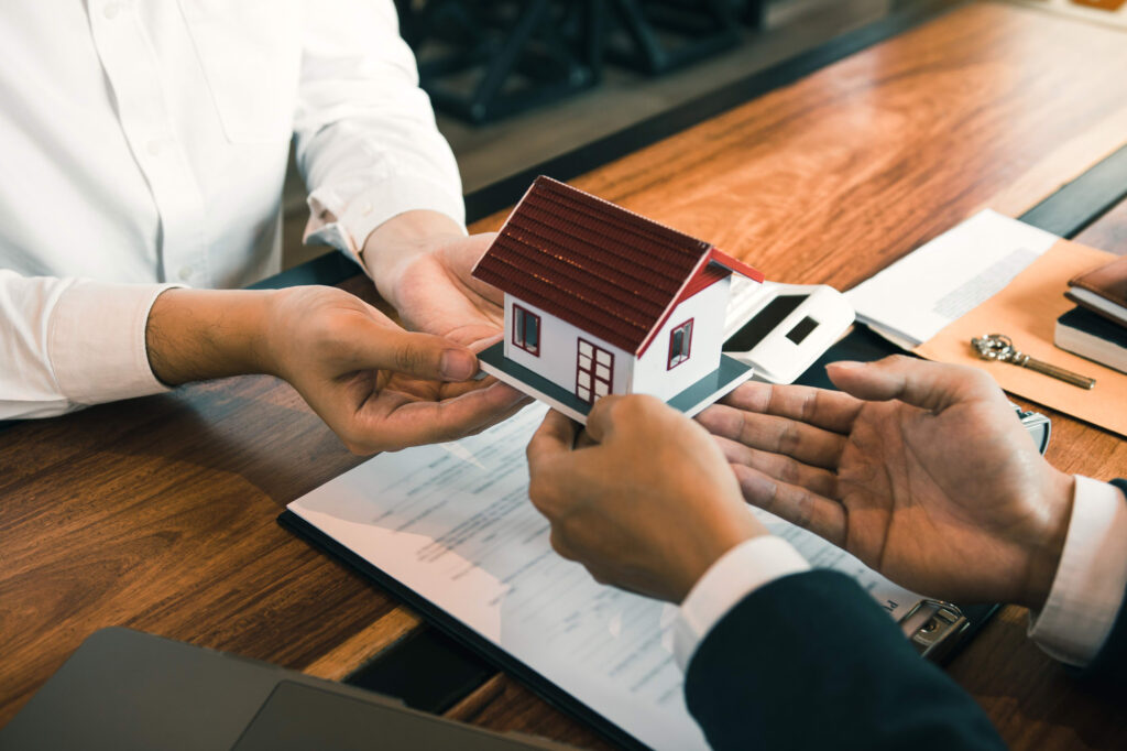 Revolusi Digital di Dunia Properti: Panduan Lengkap Tempat Jual Beli Properti Online